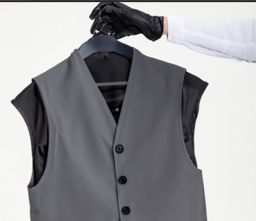 Giặt hấp áo Vest gần đây hãy chọn Ahawash
